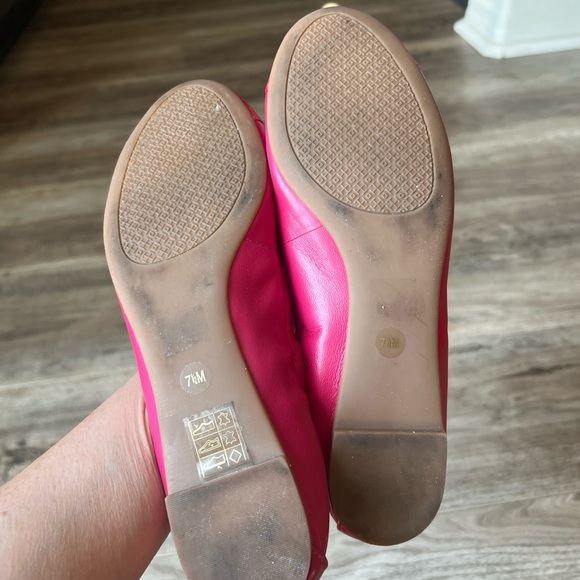 Tory Burch Fuchsia Leather Flats 7.5 excellent condition! - Picture 11 of 11